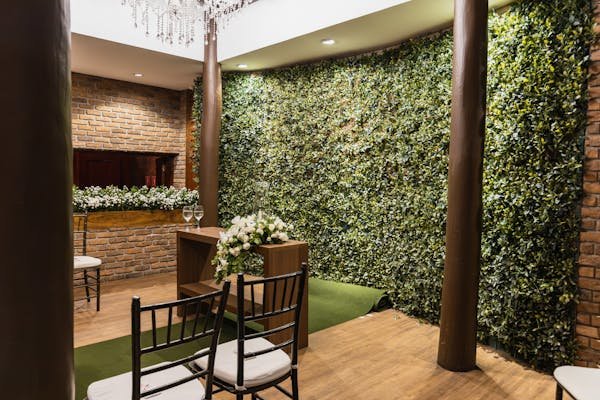 Spécialiste français du lierre artificiel : embellissez vos espaces